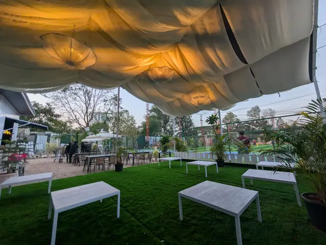 Inside Cafe Deja Vu Kothrud