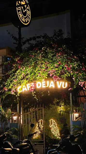 Inside Cafe Deja Vu SB Road