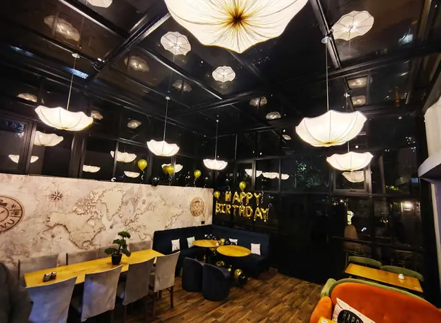 Inside Cafe Deja Vu SB Road