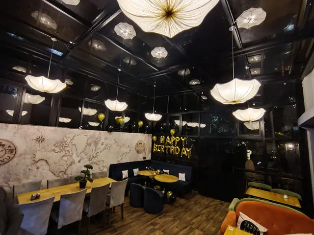 Pendant-lit indoor seating, SB Road